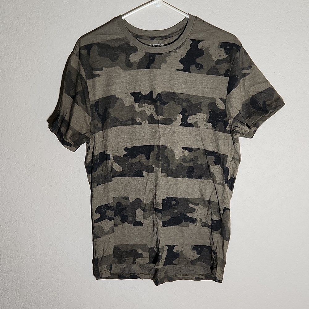 Sun + Stone Shirt Mens Size XL Camoflauge stripe runs small